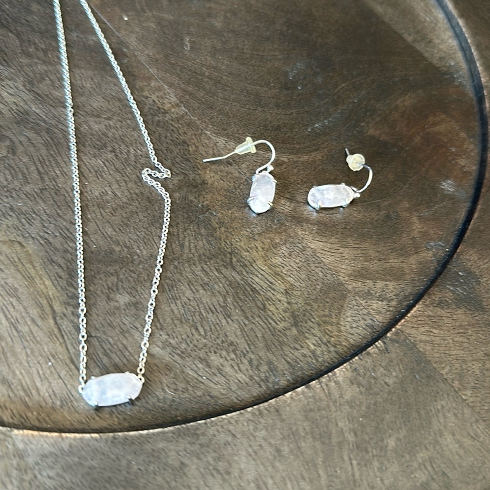 Kendra Scott necklace & earrings